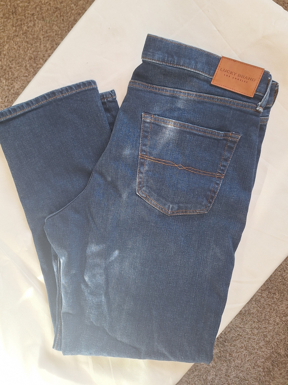 Lucky Brand 410 Athletic Slim Men’s Dark Blue Wash Denim Jeans 38x30